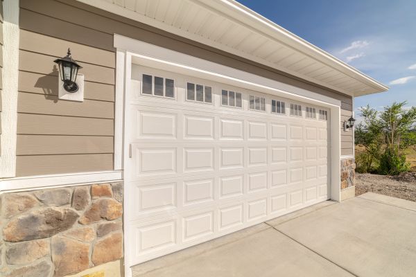 Garage Lifting in Burnsville